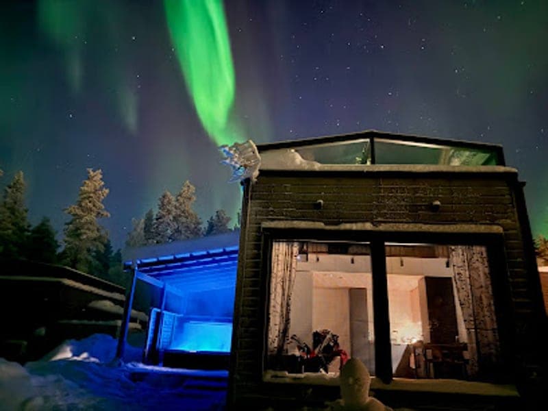 Levi Aurora Igloo